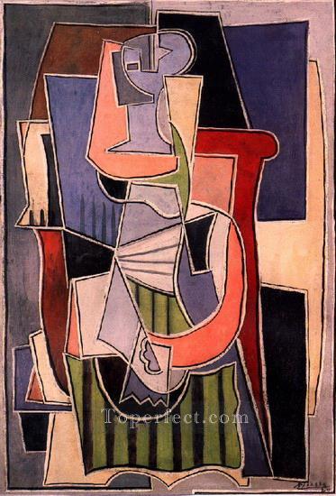 Femme assise dans un fauteuil 1922 Cubismo Pintura al óleo